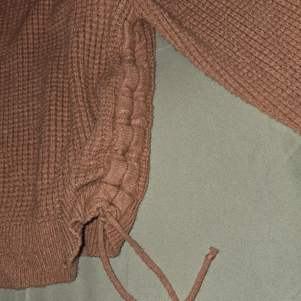 Warm & Cozy Lifestyle Waffle Knit Sweater Shirt – Size M #011